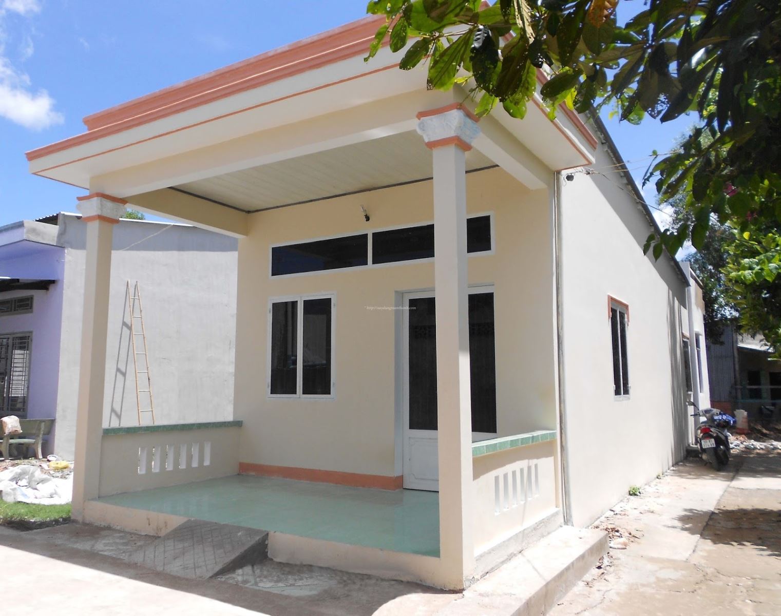 Đá giá thực trạng của công trình trước khi sửa nhà cấp 4 thành nhà mái Thái